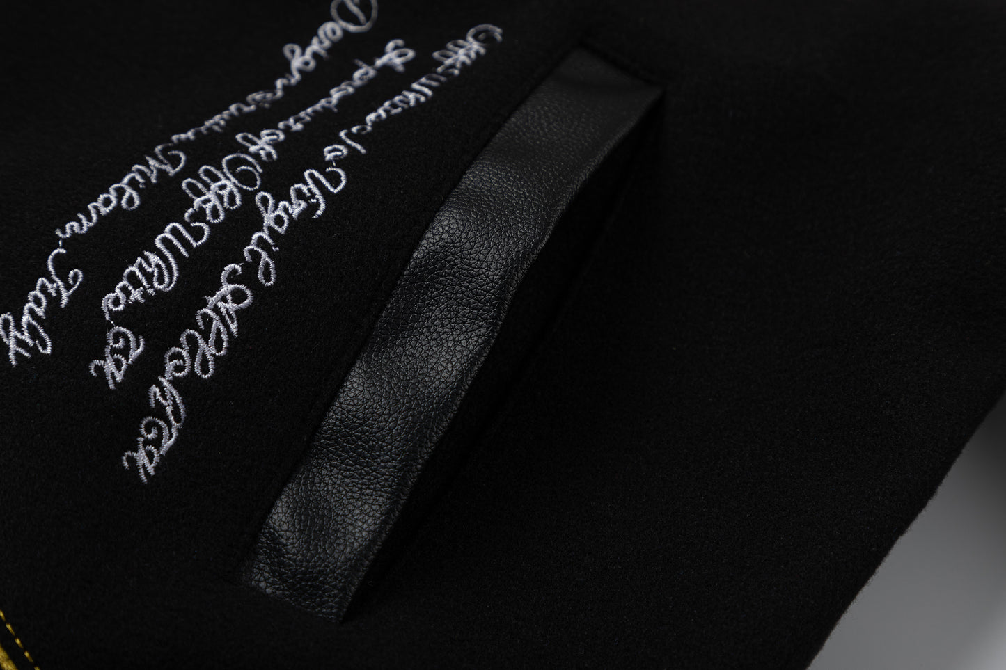 OFF WHITE Heavy Duty Jacket s29