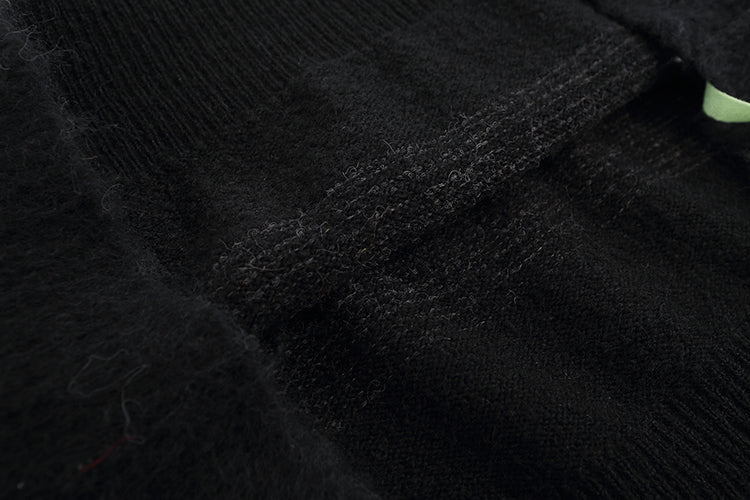 OFF-WHITE Black and gray gradient OW mohair striped arrow sweater 387